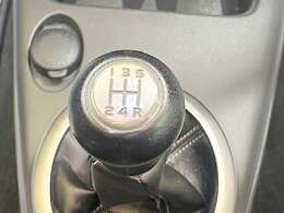 5速マニュアル車です！