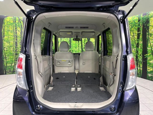 普段のお買い物や通勤、送迎等に十分な荷室スペースを確保しております。セカンドシートを倒すと、大きな荷物の積載も可能です♪