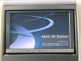 【純正8型ナビ】人気の純正ナビを装備しております。ナビの使いやすさはもちろん、オーディオ機能も充実！キャンプや旅行はもちろん、通勤や買い物など普段のドライブも楽しくなるはず♪