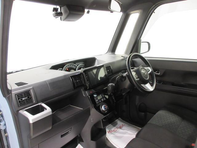 ダイハツのお店では、ダイハツ車を知り尽くしたプロフェッショナルが、専用の診断機器を使って各システムを点検しております。