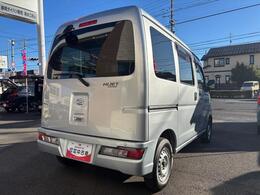 静岡ダイハツの中古車は、展示前に徹底した洗車や室内清掃を実施しております。