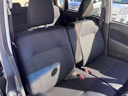 【　セカンドシート　】2列目も広々お乗りいただけます♪