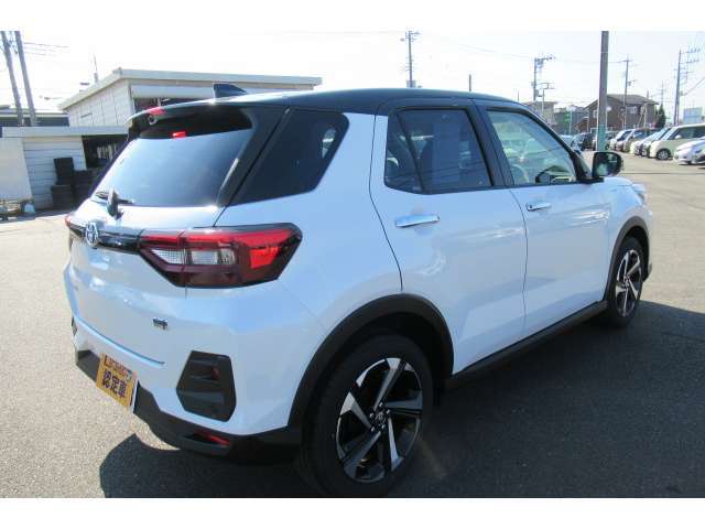 中古車はもとより、新車でも高い販売実績があります。