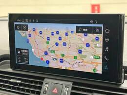 【メーカーオプションナビ】フルセグテレビやブルートゥース接続、DVD再生など多彩な機能を併せ持っており、インパネ周りがすっきりしてますね！