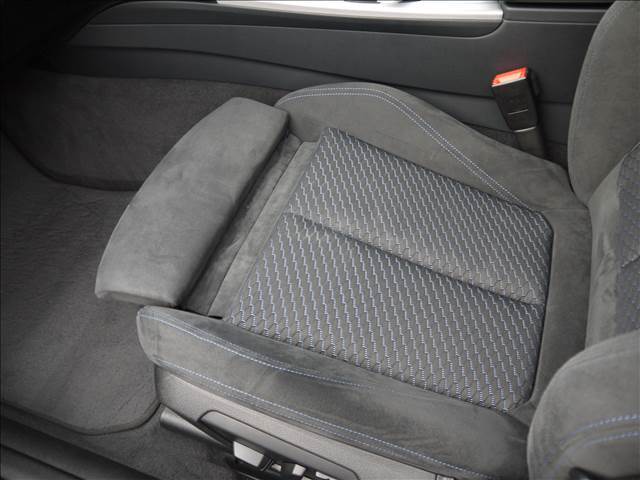 ☆とにかく品質にこだわります☆　入庫時に全車抗菌消臭内装シートもクリーニング！フロアマットも高圧洗浄機にて清掃クリーニング済み！とにかく☆キレイ☆にこだわります！安心のJU加盟店！
