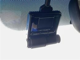 【後部座席操作部】後部座席を快適に過ごしていただくための便利な装備が付いています！