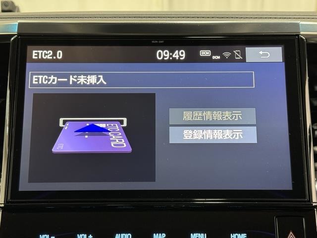ナビ画面に連動したETCを装備しています。　過去に利用した利用料金も一目で分かって、とっても便利です。　ETCの抜き忘れ、挿し忘れも警告してくれるので安心ですね。