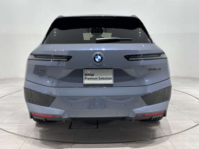 弊社ではオーナー様の安心安全ドライブをサポートさせていただくためにもBMW自動車保険をお勧めしておりますhttps://www.bmw.co.jp/ja/topics/service-and-accessory/financial-services/insurance/index.html＃