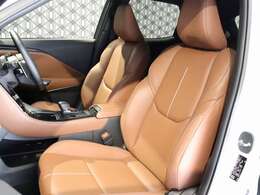 セミアニリン本革エアシートです☆運転席、助手席ともにシートヒーター付きです♪