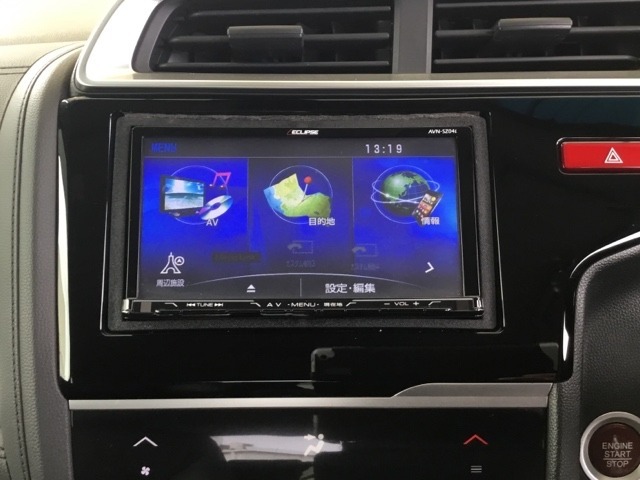 フルセグTVやDVD等、オーディオ機能も充実しています。