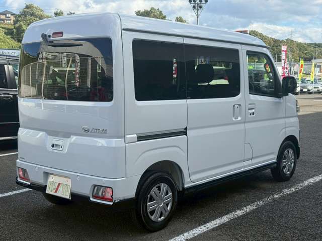 自信があるから他店舗からの陸送費は頂いておりません。　品質にこだわった関東仕入れ！低走行の高品質車だけを仕入れております。ボディの綺麗さはもちろん、東北地方特有の下廻りのサビなどもない車両をご案内！！