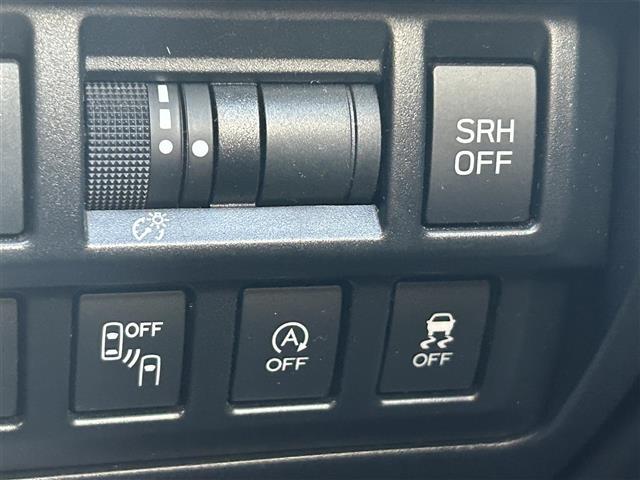 【運転席操作部】快適なドライブを楽しむための機能が装備されています！運転席から触れるので、使いやすいです！除菌プランいれていただくと、さらに清潔で安心していただけます！