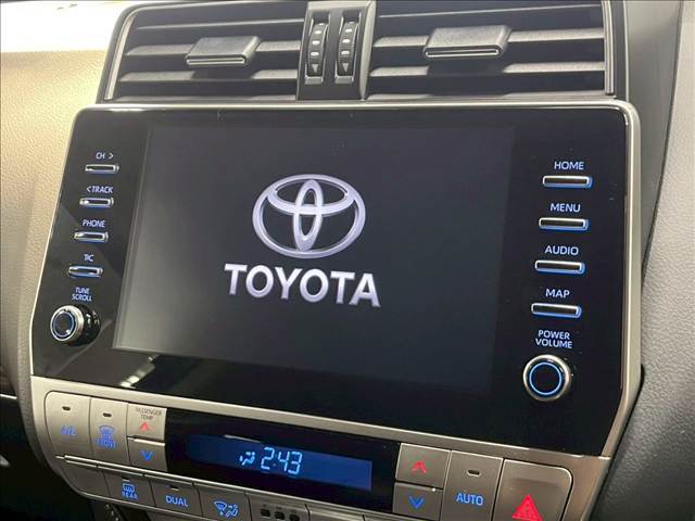 純正ナビ　フルセグ　全周囲カメラ　Bluetooth　再生