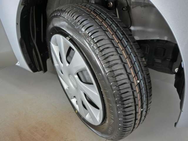 タイヤは4本新品取替済み！タイヤの事は気にせず、安心して乗っていただけます。