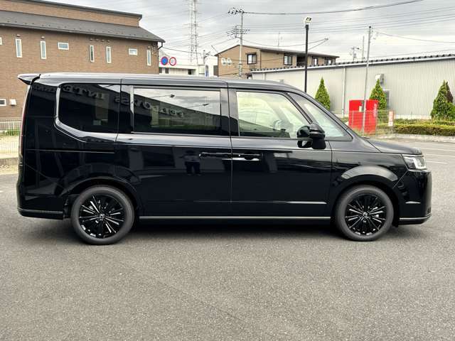ホンダ ステップワゴン 2.0 e:HEV スパーダ プレミアムライン
