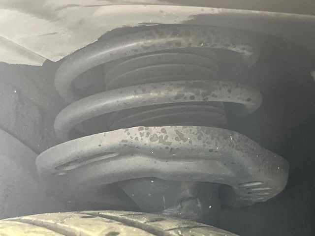 下回りがきれいなうちに、防錆加工の施工がオススメ。降雪地域はもちろん、沿岸部にお住いの方や、趣味でマリン・ウィンタースポーツをされる方にご好評いただいております。