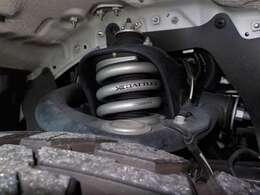 ☆フロントはJAOS製の車高調が付いております！