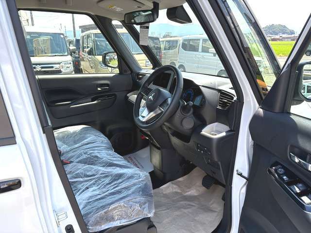 「車が壊れたらどうしたらいいの？」「事故の時ってどうするの？」クルマの事ってわからないことだらけ。でも、カーボならクルマのことはぜ～んぶおまかせ！わからない事があればすぐにカーボにご連絡を！