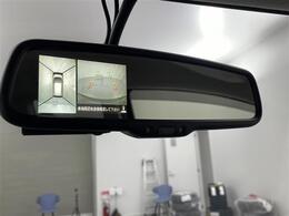 【バックミラー】大きくて見やすいので、後方を見るときも安心です！