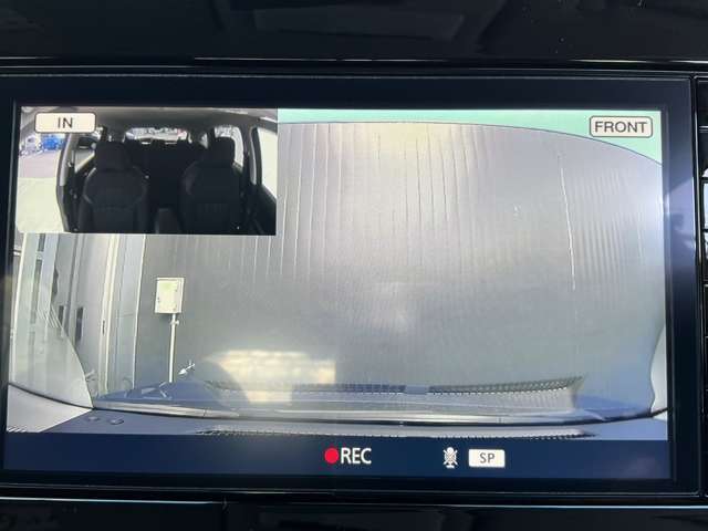 純正のドライブレコーダー付き。ドライブレコーダーの映像もナビモニターで確認できます。