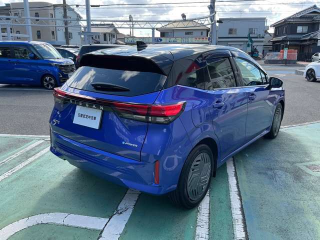 衝突被害軽減ブレーキや前後踏み間違い防止アシストなど安全装備も充実しています。