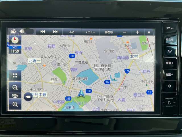 見やすい日産純正ナビゲーションです。