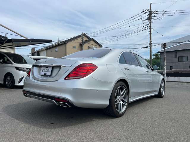 ガレージ保管ですので外装もコンディションの良い車両です