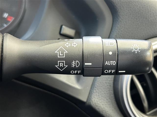 【オートライト】は、付け忘れや消し忘れを防ぐことができます。高速道路などのトンネルなどにも役立ちます♪