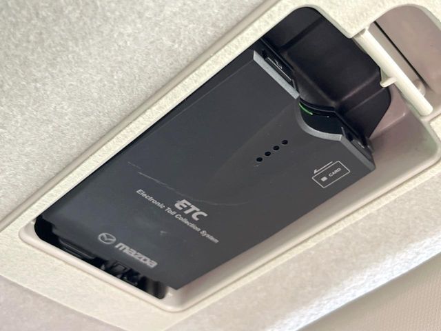 【ETC】高速道路の料金所をストレスなく通過！話題のスポットやサービスエリアに多い「スマートIC」利用時は必須のアイテムです。当店でセットアップを実施、ご納車当日からすぐにご利用いただけます！