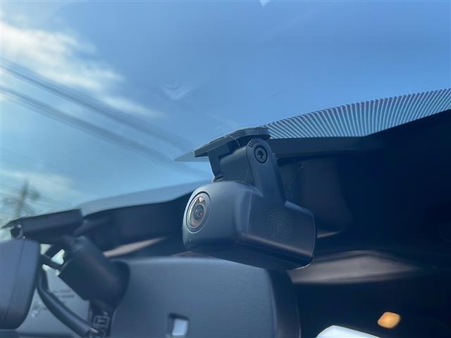 店舗にて現車の確認もいただけますので、お電話で在庫のご確認の上、是非ガリバー黒部店までご来店くださいませ！！！