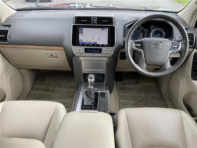 気になる車はお電話やメールでお問い合わせ下さい。なお、お電話での在庫の取り置きはできません。事前に来店のご予約をおススメします。商談が重なる事が増えていますので事前に在庫有無をご確認下さいませ。