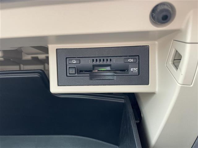【　ETC　】今やカーライフにおける重要性はナビにも匹敵するのではないでしょうか？セットアップを行うことで利用可能になります！