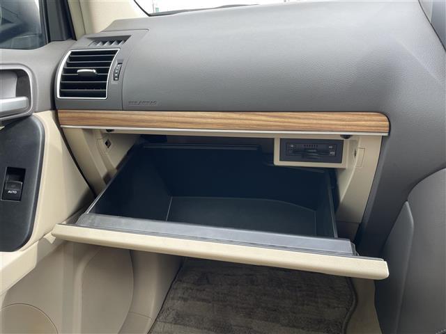 せっかく見つけたお気に入りの1台を遠いからとあきらめてほしくない！遠方でも陸送納車承れます。
