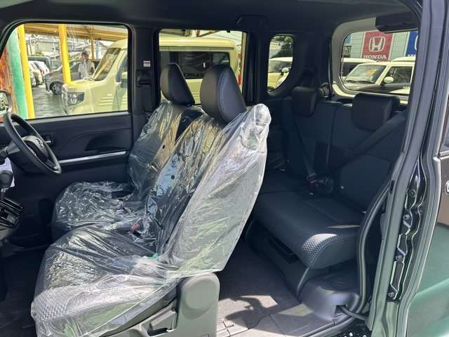 ★5年間新車保障★初度登録から5年間の新車保証が含まれています。長期間、安心してお乗り頂けます！保障費用は支払総額に含まれています！遠方のお客様は保証継承後、お近くのディーラーにて保証が受けられます！