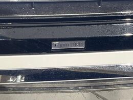 【モデリスタエアロ】人気のモデリスタエアロを装着！クルマの外観がよりスタイリッシュになり、街中で存在感あふれる1台に♪将来買い替える時にもリセールに影響しやすく、価値ある人気の装備です！