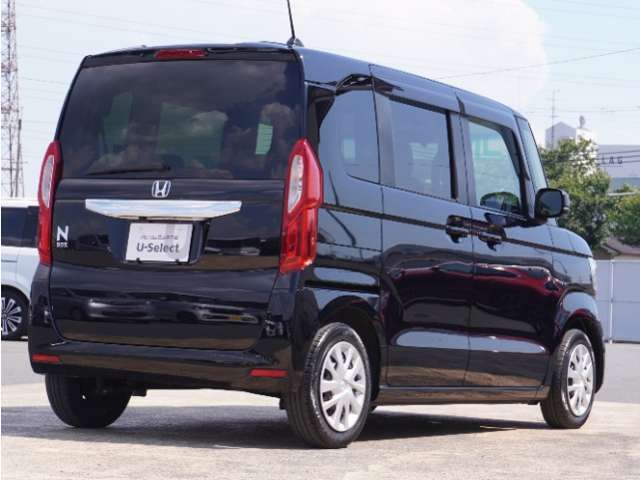 認定中古車では、厳しいHonda認定基準をクリアした厳選されたHonda認定中古車のみ、取り扱っております。「ご購入前の安心」「納車後の信頼」を車両と一緒に提供しております。