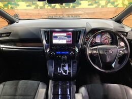 グループ総在庫数約30，000台！！全国の系列店からメーカー・車種問わずご紹介出来るので、あなたにピッタリのお車が見つかるはずです♪まずはお問い合わせ下さい☆