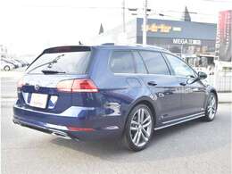 全車メカニックによる機関系のチェック済み。合格した車のみを展示してます！納車後のメンテナンスや車検もお任せください！自社の陸運局指定工場でディーラーさんよりもリーズナブルに承ります。