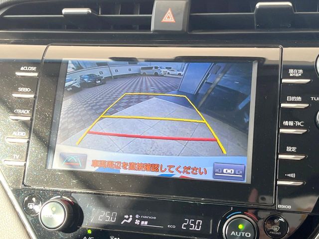 【バックカメラ】駐車時に後方がリアルタイム映像で確認できます。大型商業施設や立体駐車場での駐車時や、夜間のバック時に大活躍！運転スキルに関わらず、今や必須となった装備のひとつです！