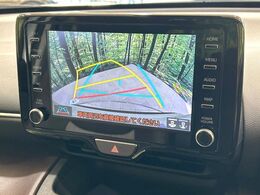 【バックカメラ】駐車時に後方がリアルタイム映像で確認できます。大型商業施設や立体駐車場での駐車時や、夜間のバック時に大活躍！運転スキルに関わらず、今や必須となった装備のひとつです！