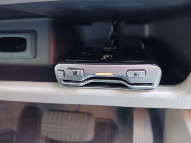 ■□■ご覧いただきありがとうございます！！是非！お気軽にご連絡下さい■□■事前にローン仮審査いただけます■□■全国どこでも納車可能■□■2年間走行距離無制限保証取扱あり♪全国の認証工場で対応できます。