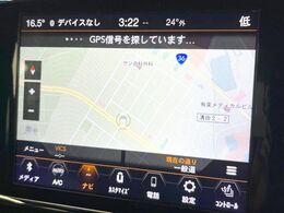 ●純正ナビ:一体感のあるナビは、高級感ある車内を演出してくれます。オーディオ機能も充実しておりますので、運転もより楽しめます♪