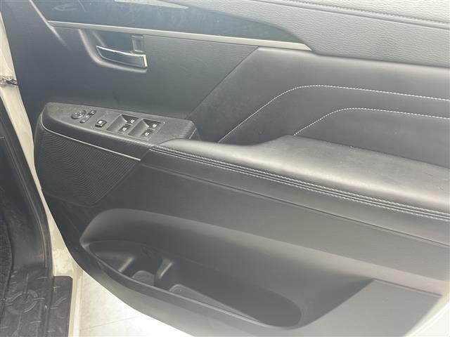 店舗にて現車の確認もいただけますので、お電話で在庫のご確認の上是非ご来店くださいませ！！！