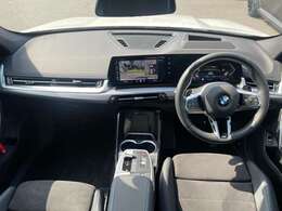 地域最大級の展示台数！お気に入りのお車があれば、ぜひステアリングを手にしてください。稀少モデルも鋭意取り揃え、幅広いニーズにお応え致します。スタッフ一同皆様のご来店を心よりお待ち申し上げます。