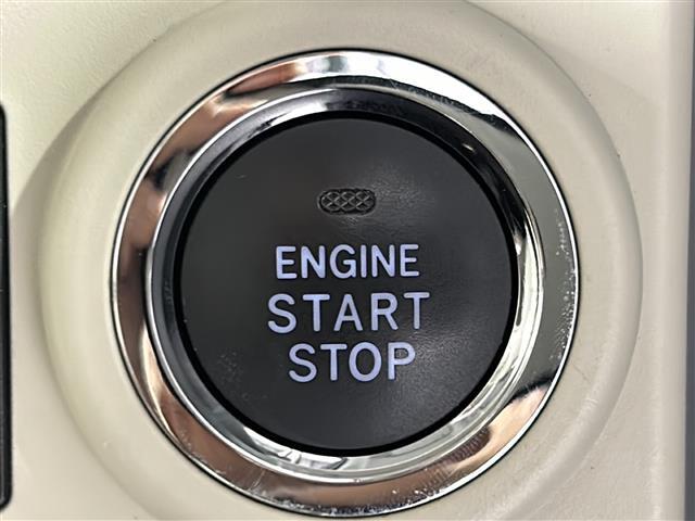 【運転席操作部】快適なドライブを楽しむための機能が装備されています！運転席から触れるので、使いやすいです！除菌プランいれていただくと、さらに清潔で安心していただけます！