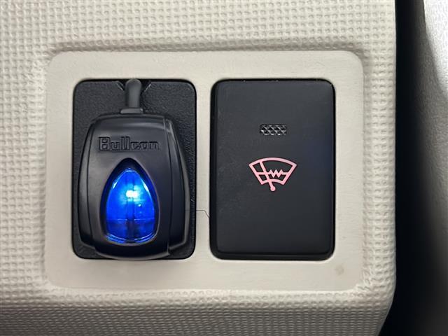 【運転席操作部】快適なドライブを楽しむための機能が装備されています！運転席から触れるので、使いやすいです！除菌プランいれていただくと、さらに清潔で安心していただけます！