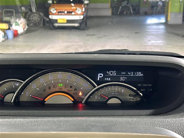 【スピードメーター】メーターがシンプルで見やすく運転しやすいですね！