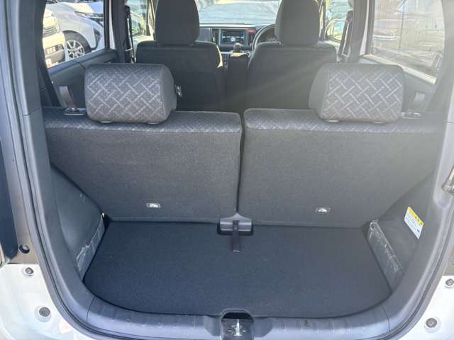 キッズルーム完備。ご家族でゆっくりおくつろぎ下さい！バリアフリー設計の多目的トイレや女性用サニタリーベビーカーもご用意しております！メンテナンス等でお待ちの際も店内でゆっくり過ごせます