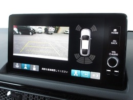 バックをするとき自動でリアの様子が映る『リアカメラ』付き！　ナビ画面で確認しながらバックができますから安心ですね。でも、目視も大切ですよ！安全第一でお願いします！