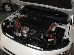 内装、外装、エンジンルームの隅ずみまでクリーニングを実施してお渡しします！　プロが仕上げをしましたからピッカピカですよ～！点検整備もきっちり実施いたします。